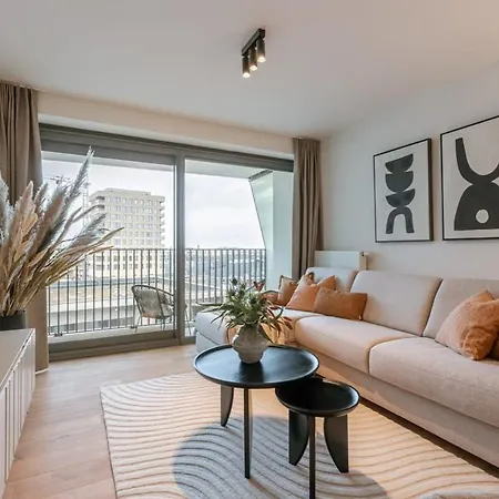 Huswell - Seaside With Shared Pool Apartment *